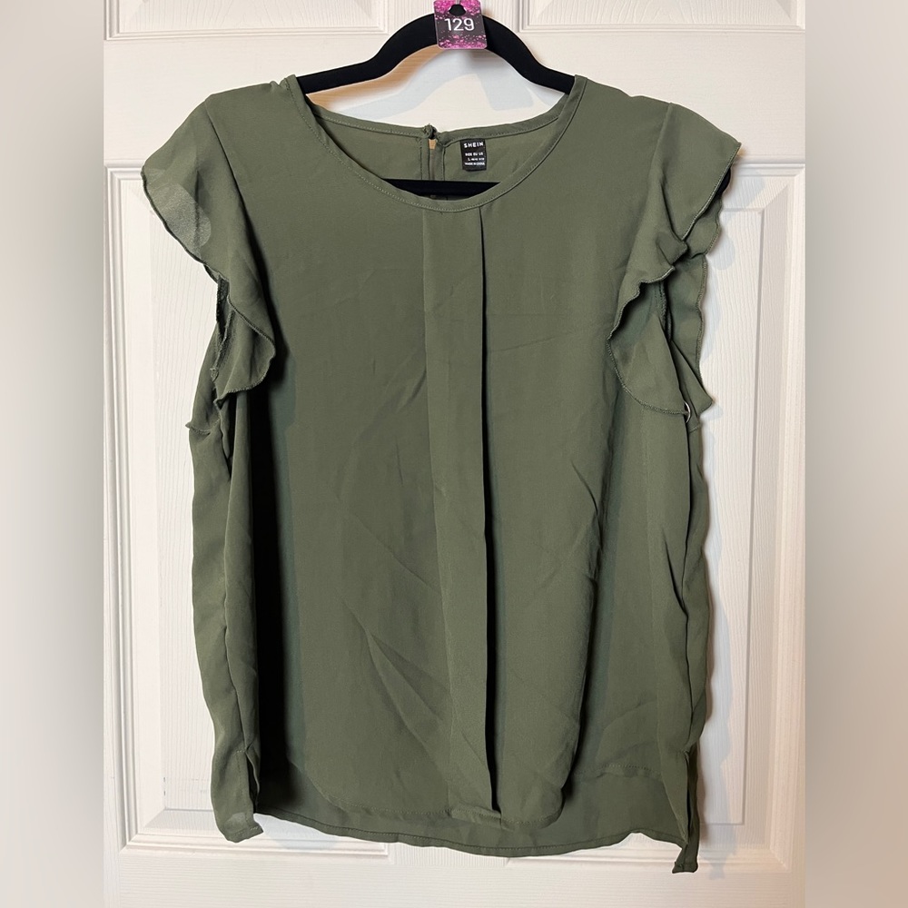 129. SHEIN size US 8/10 blouse